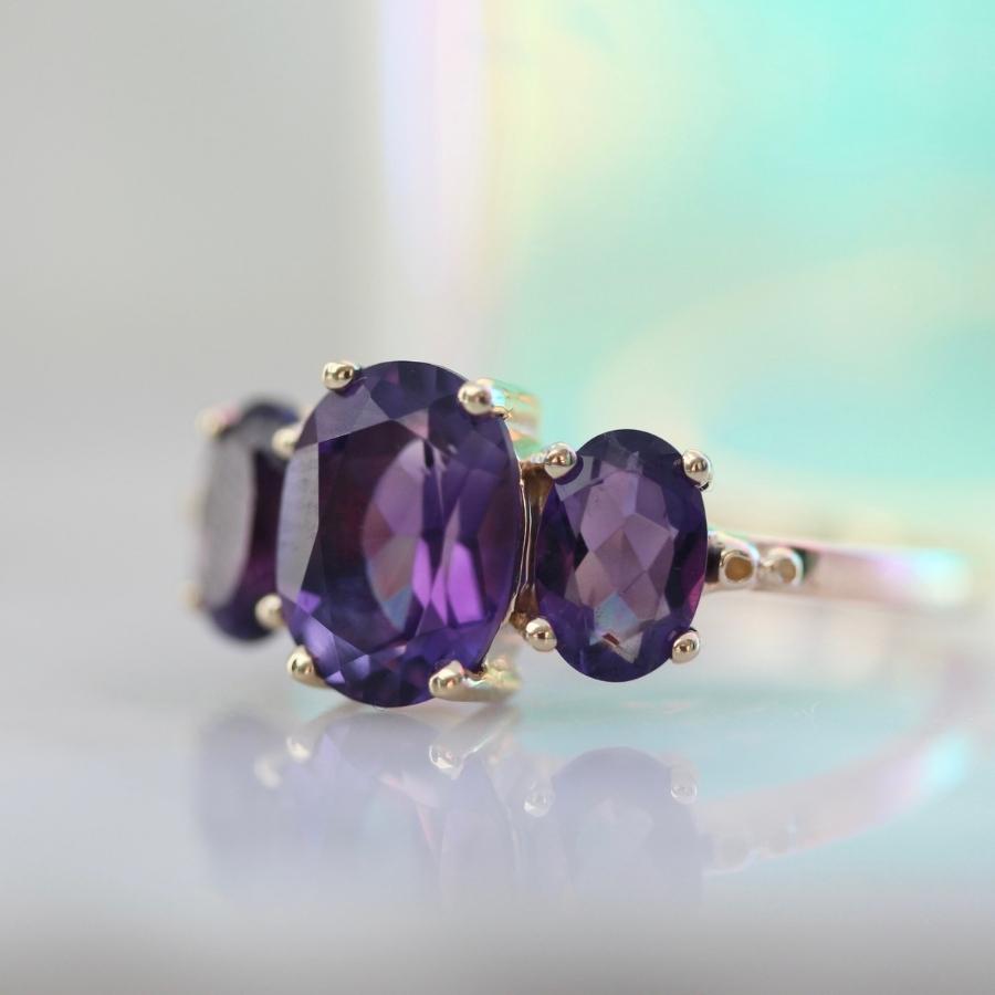 Oval the Moon Purple Amethyst Ring