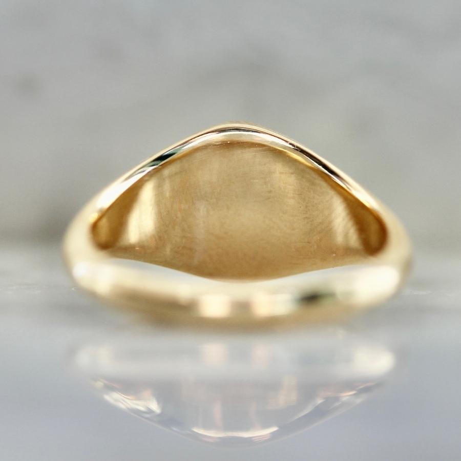 Pancake Engraved Signet Ring