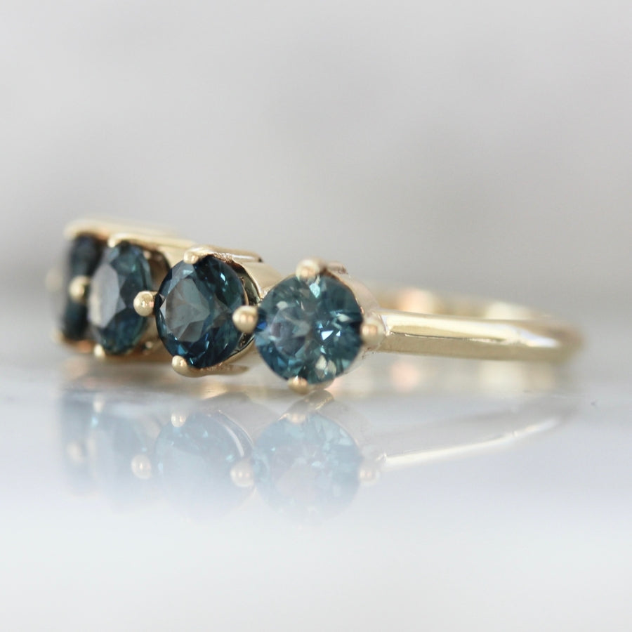 Polaris Teal Round Brilliant Cut Sapphire Band