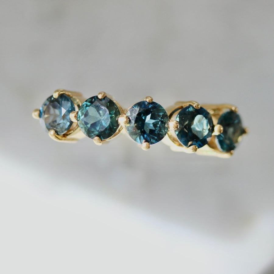 Polaris Teal Round Brilliant Cut Sapphire Band