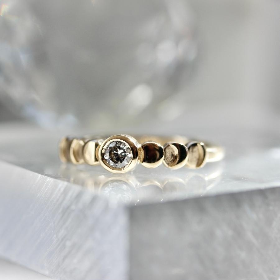 Rokosz Salt & Pepper Round Brilliant Cut Ring