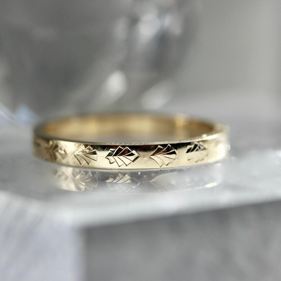 leaf engraved gold band