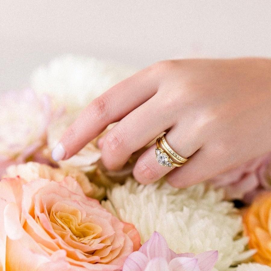 Stella Fine Gold Band