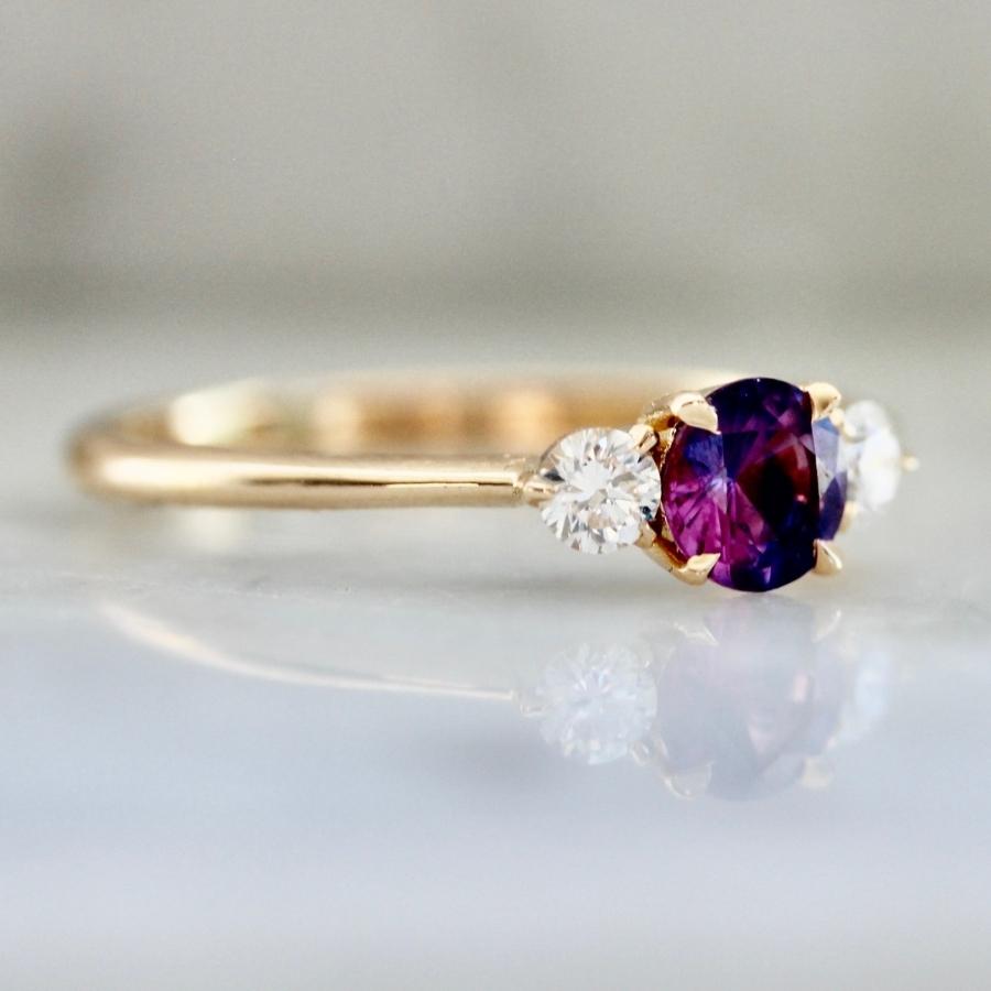 Tupelo Hot Pink-Purple Bi-Color Round Brilliant Cut Sapphire Ring