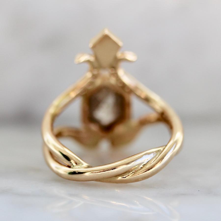 Army Of Rokosz Ring Current Ring Size - 6 Nagini Goddess Hexy Cut Diamond Ring