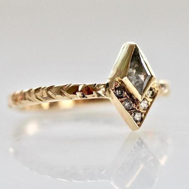 Army Of Rokosz Ring Raven Black Diamond Kite With Pave