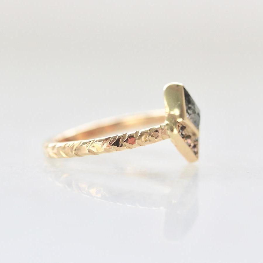 Army Of Rokosz Ring Raven Black Diamond Kite With Pave