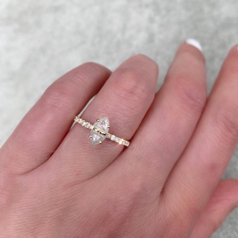 Elliot Gaskin Ring Current Ring Size 6.75 Icey Trillion Twin Diamond Ring