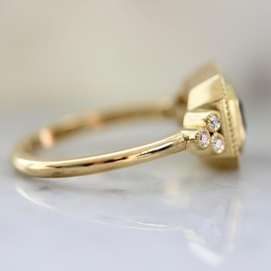 Emily Gill Ring Isolde Teal Sapphire & Enamel Ring in Yellow Gold