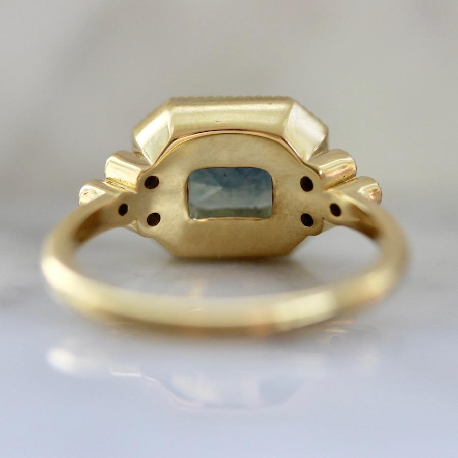 Emily Gill Ring Isolde Teal Sapphire & Enamel Ring in Yellow Gold