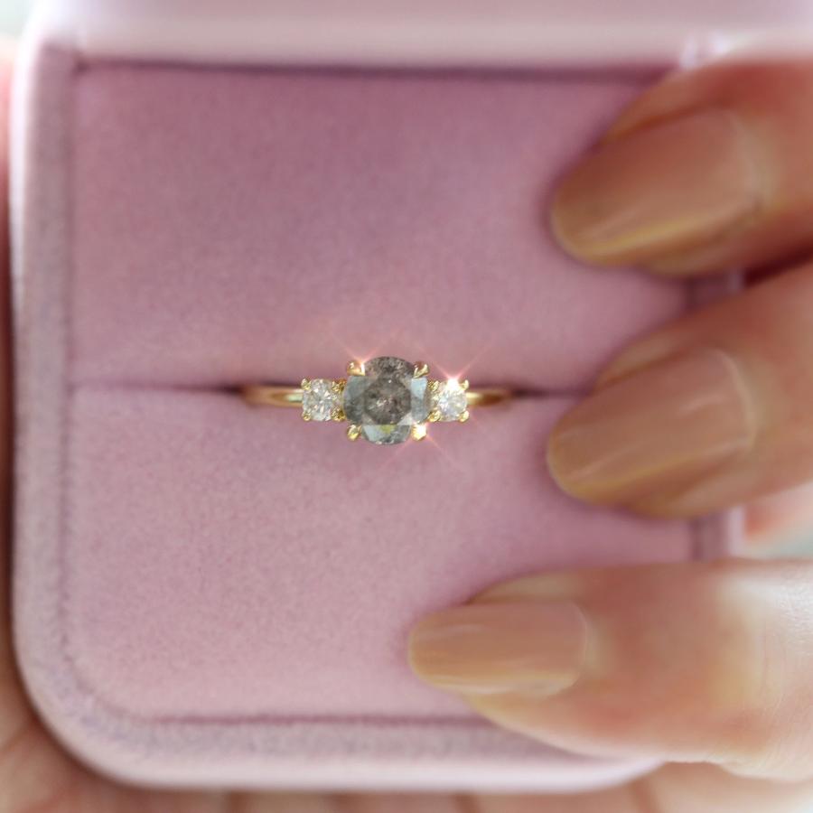 Brixton Salt & Pepper Diamond Ring in Yellow Gold