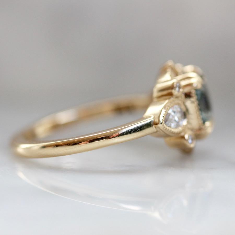 Jilian Maddin Ring 3 Lille Sapphire & Diamond Ring