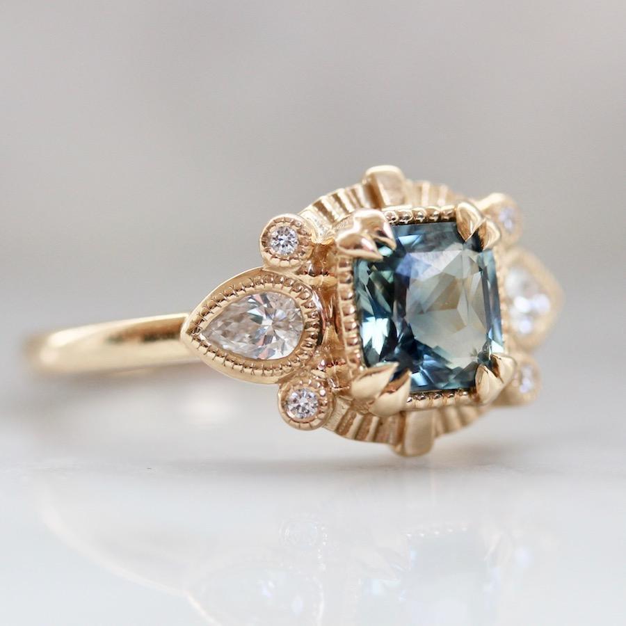 Jilian Maddin Ring 3 Lille Sapphire & Diamond Ring