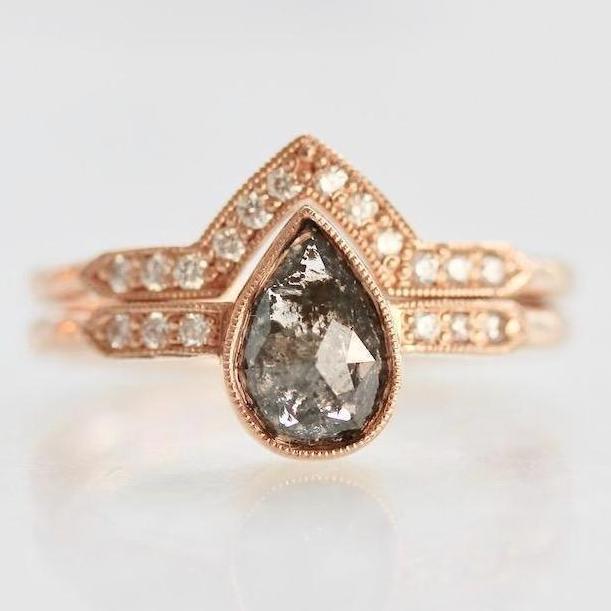 
            Point No Point Ring Gwen Pear Cut Diamond Ring