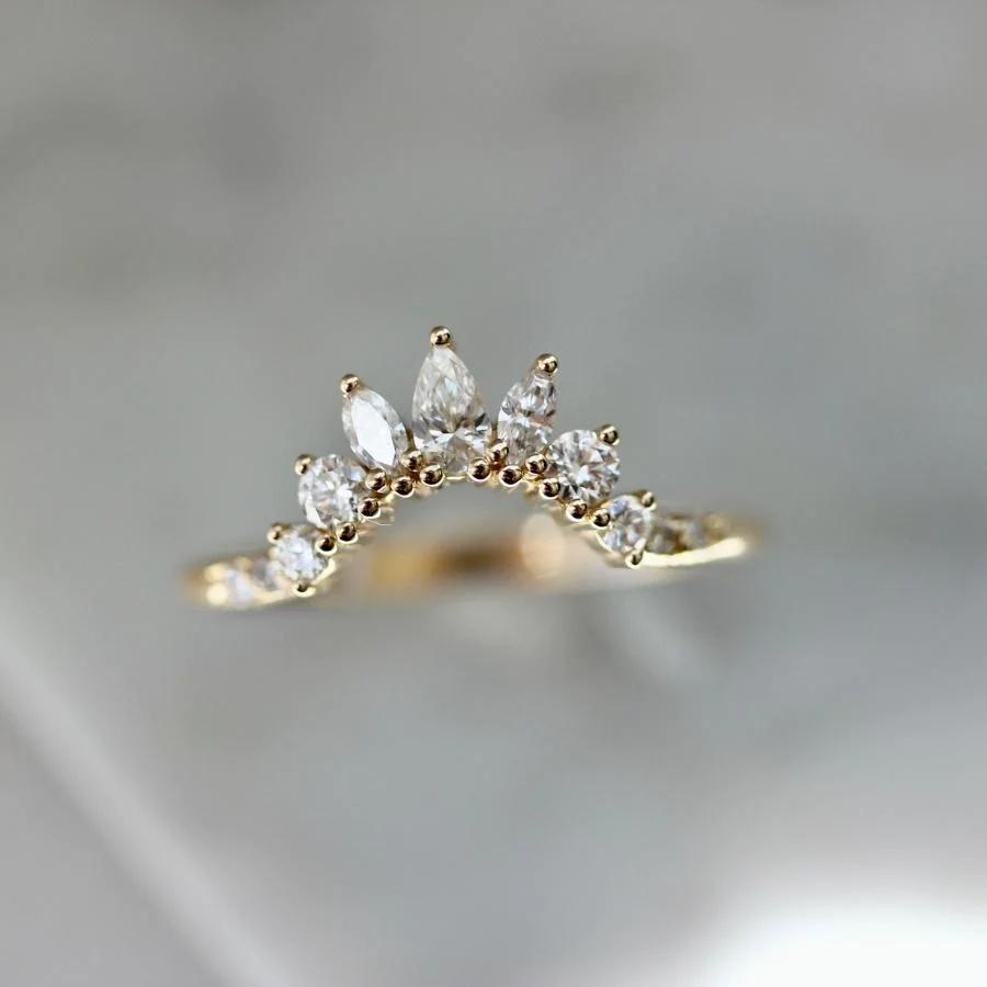 tiara diamond wedding band