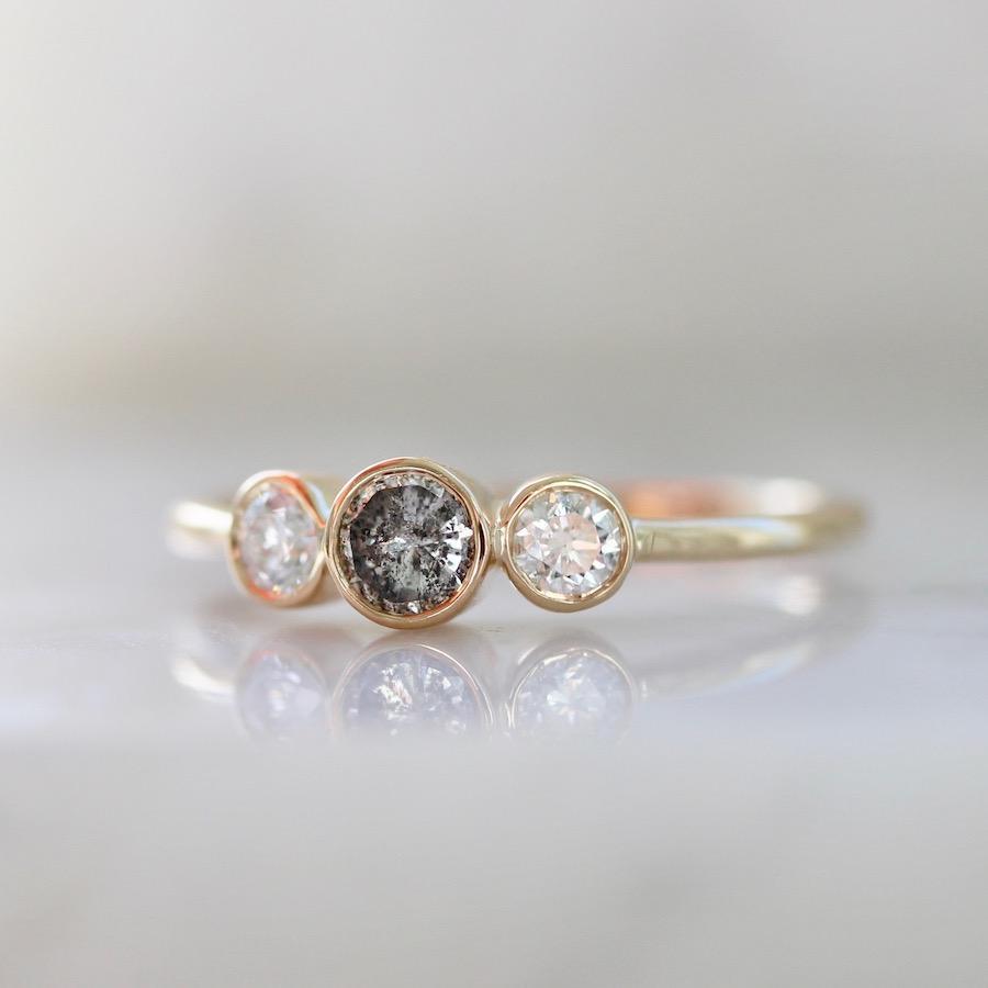 Vale Jewelry Ring Othello Salt & Pepper Diamond Ring